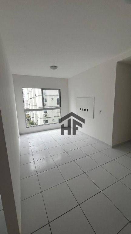 Apartamento à venda com 2 quartos, 50m² - Foto 6