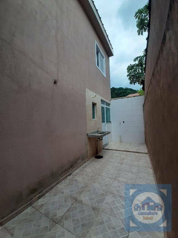 Casa à venda com 2 quartos, 90m² - Foto 2