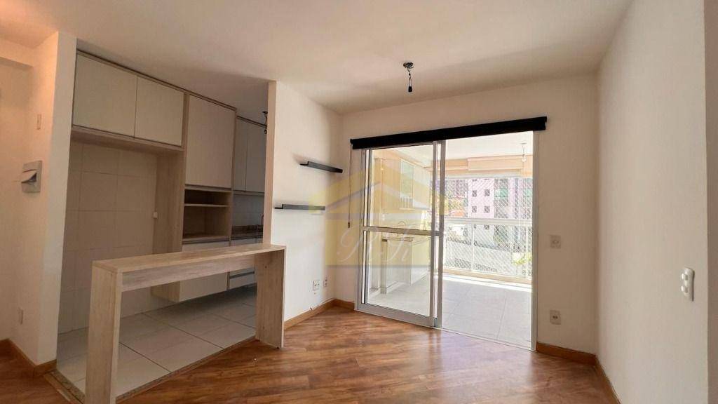 Apartamento à venda com 2 quartos, 65m² - Foto 1