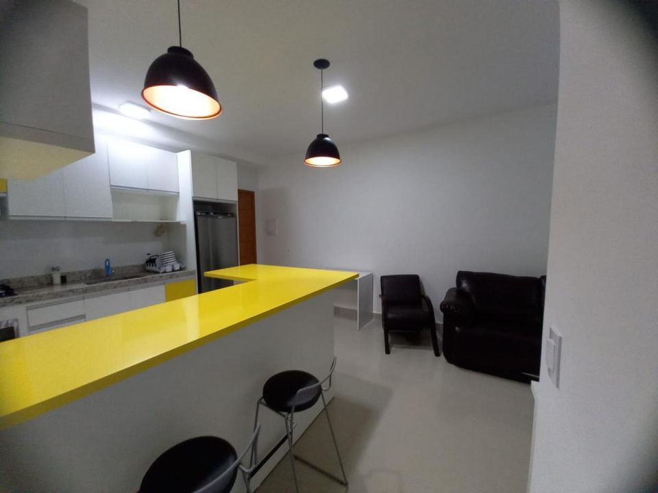 Apartamento à venda com 2 quartos, 63m² - Foto 2