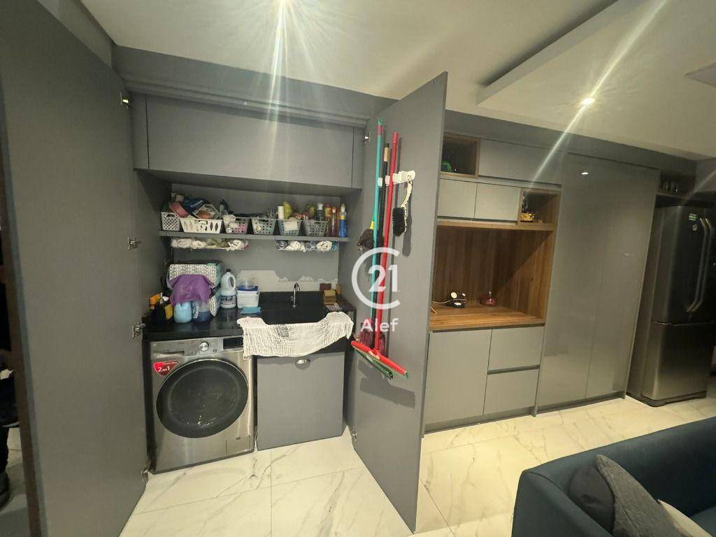 Apartamento à venda com 2 quartos, 79m² - Foto 11