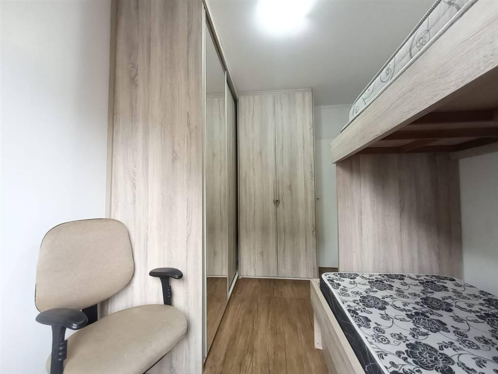 Apartamento à venda com 2 quartos, 80m² - Foto 25