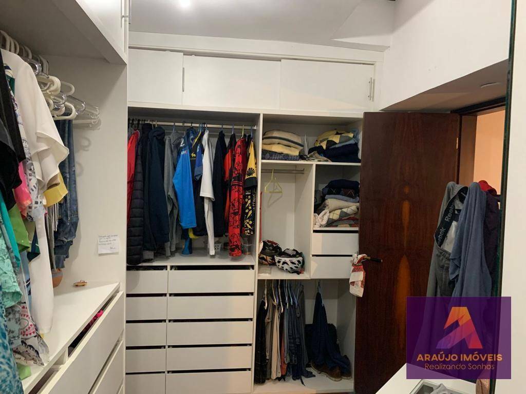 Casa de Condomínio à venda com 4 quartos, 300m² - Foto 19