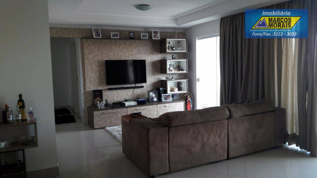 Apartamento à venda com 3 quartos, 156m² - Foto 1