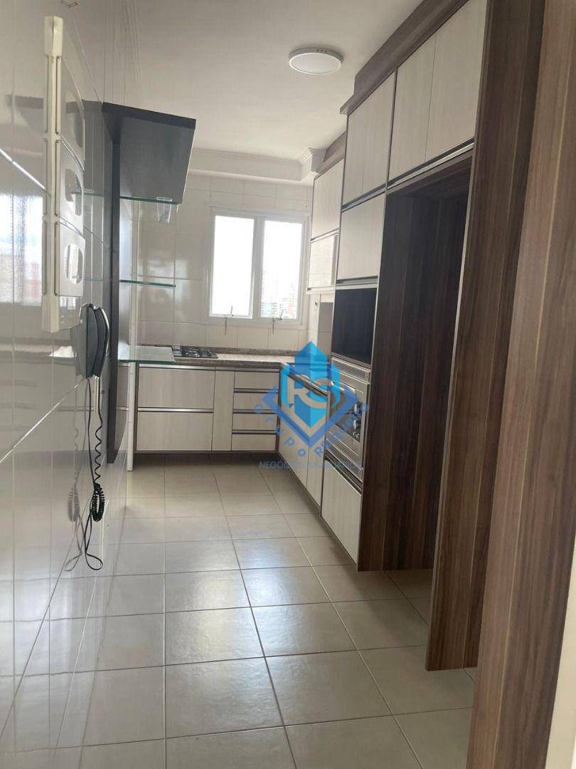 Apartamento à venda com 3 quartos, 111m² - Foto 7