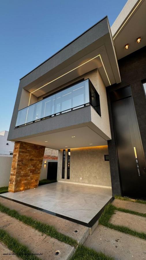 Casa à venda com 4 quartos, 351m² - Foto 1