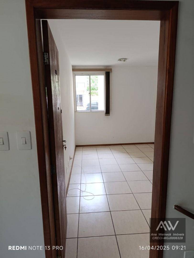 Apartamento à venda com 2 quartos, 62m² - Foto 9