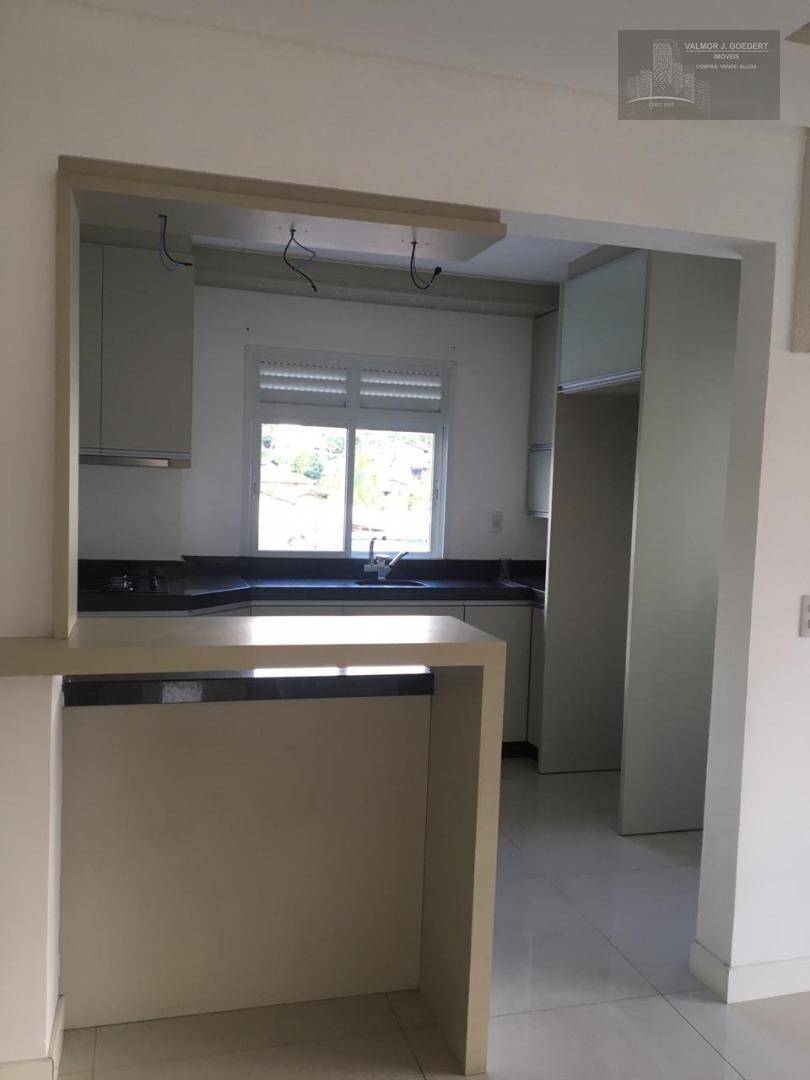 Apartamento à venda com 3 quartos, 215m² - Foto 7