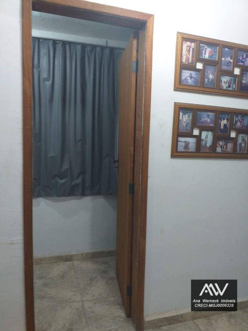 Casa de Condomínio à venda com 4 quartos, 327m² - Foto 35