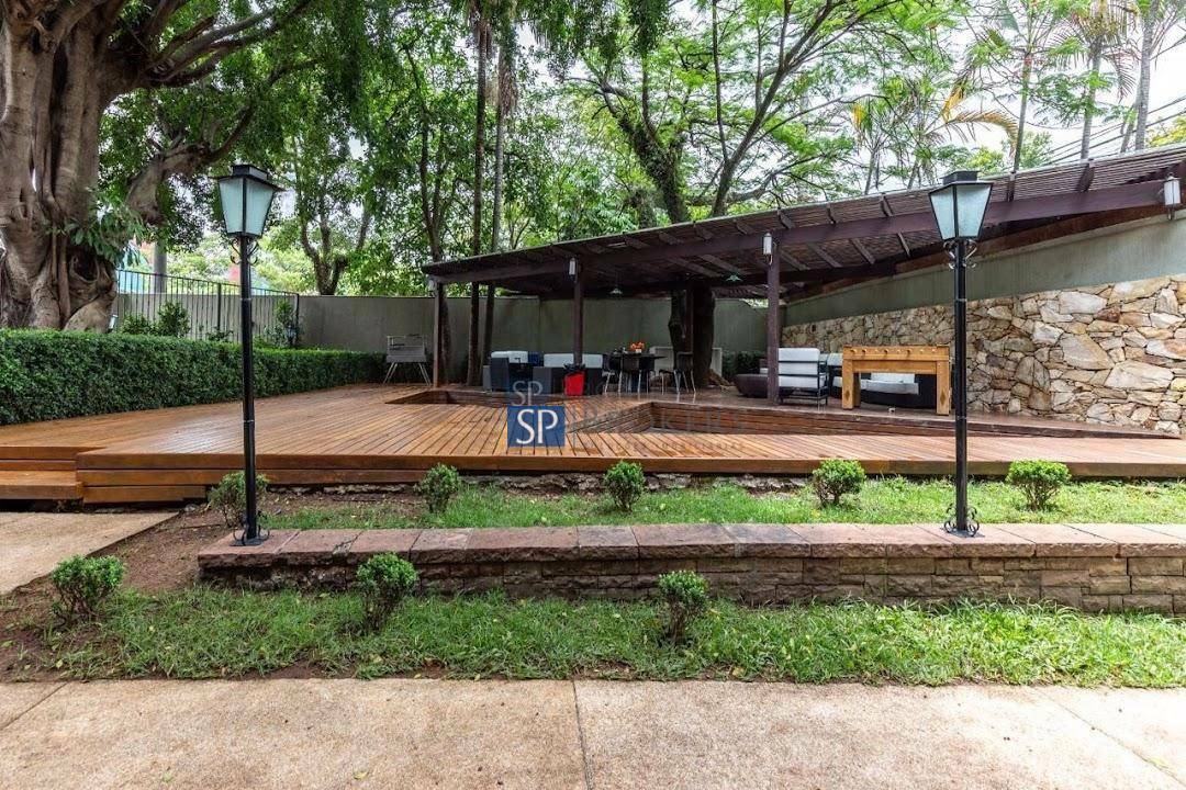 Casa à venda e aluguel com 1 quarto, 434m² - Foto 19