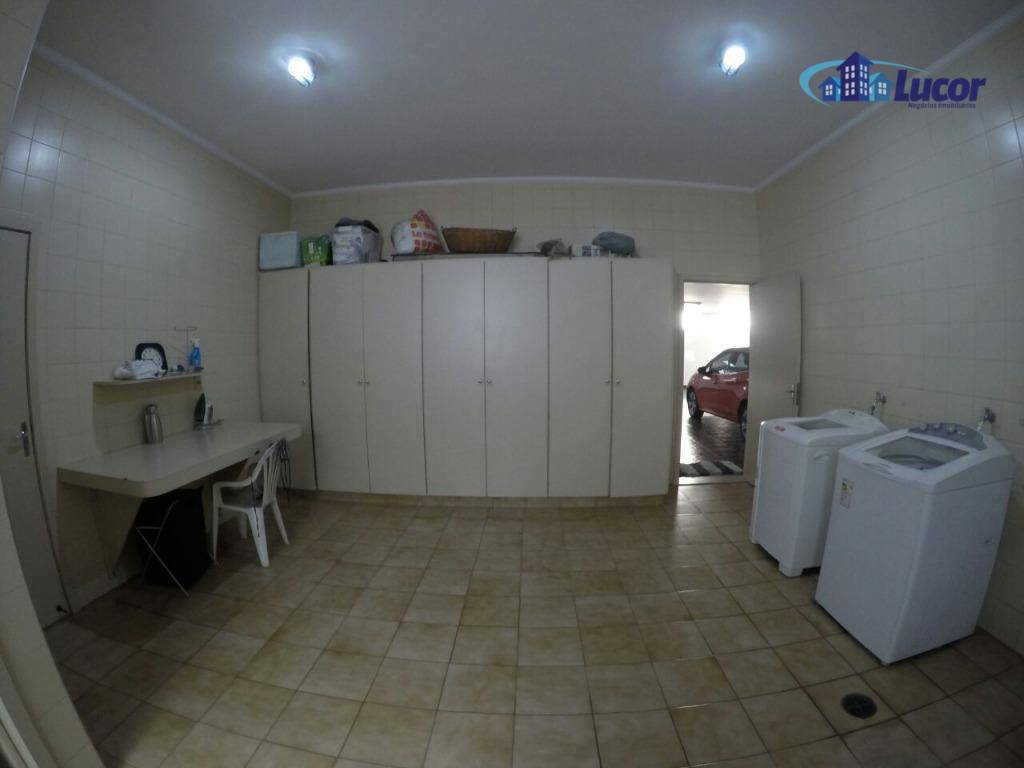 Casa à venda com 6 quartos, 1000m² - Foto 12