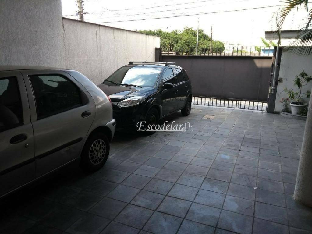 Sobrado à venda com 4 quartos, 200m² - Foto 15