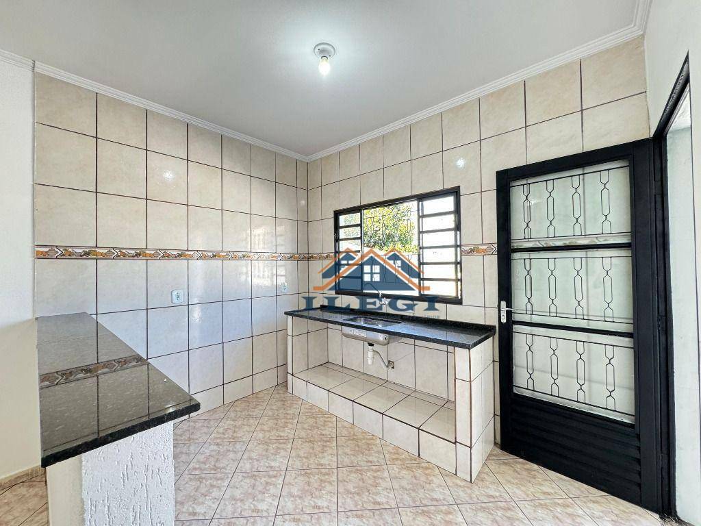 Casa à venda com 2 quartos, 80m² - Foto 13