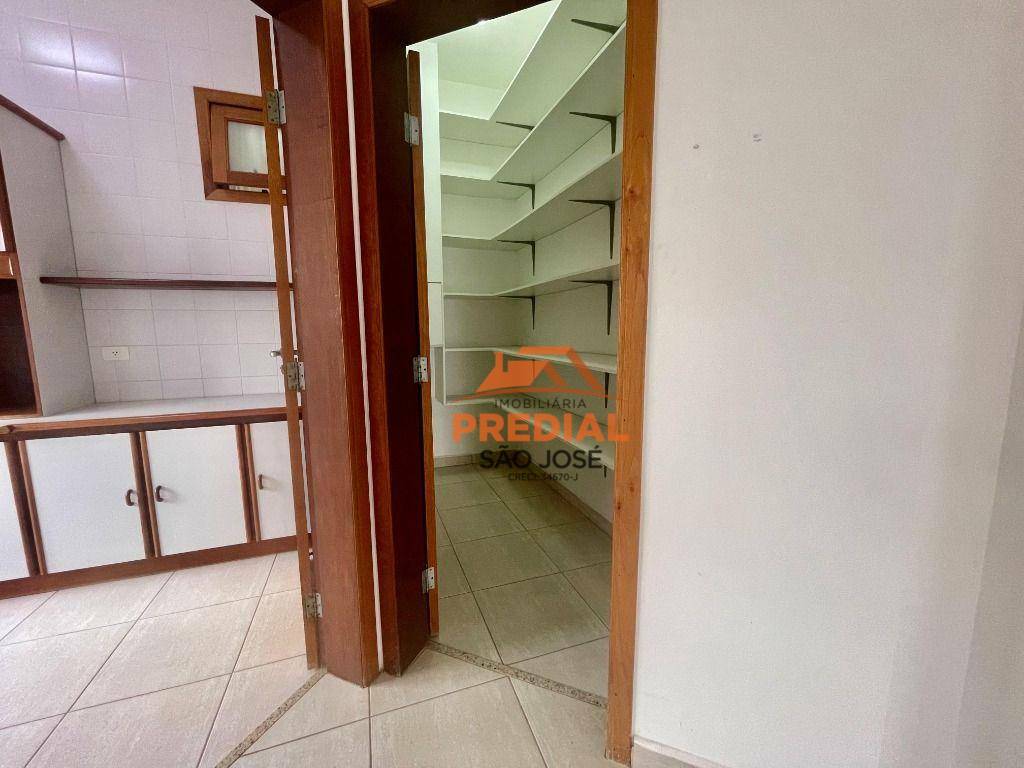 Casa de Condomínio à venda com 3 quartos, 280m² - Foto 22