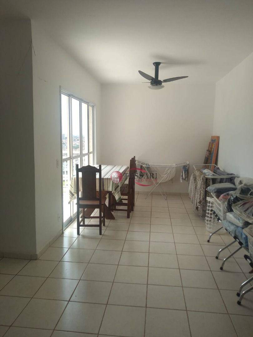 Apartamento para alugar com 3 quartos, 130m² - Foto 12