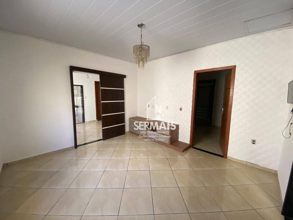 Casa à venda com 3 quartos, 180m² - Foto 6