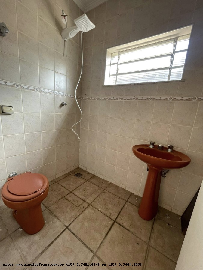 Casa para alugar com 3 quartos, 375m² - Foto 31