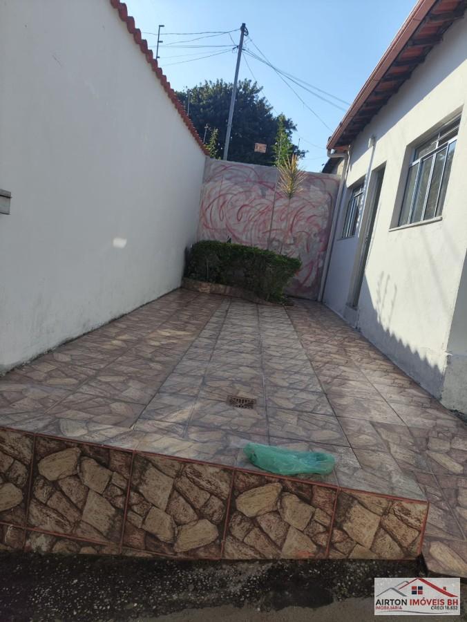 Casa à venda com 2 quartos, 120m² - Foto 3