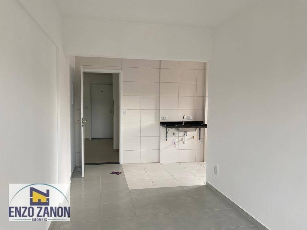 Apartamento para alugar com 2 quartos, 48m² - Foto 4