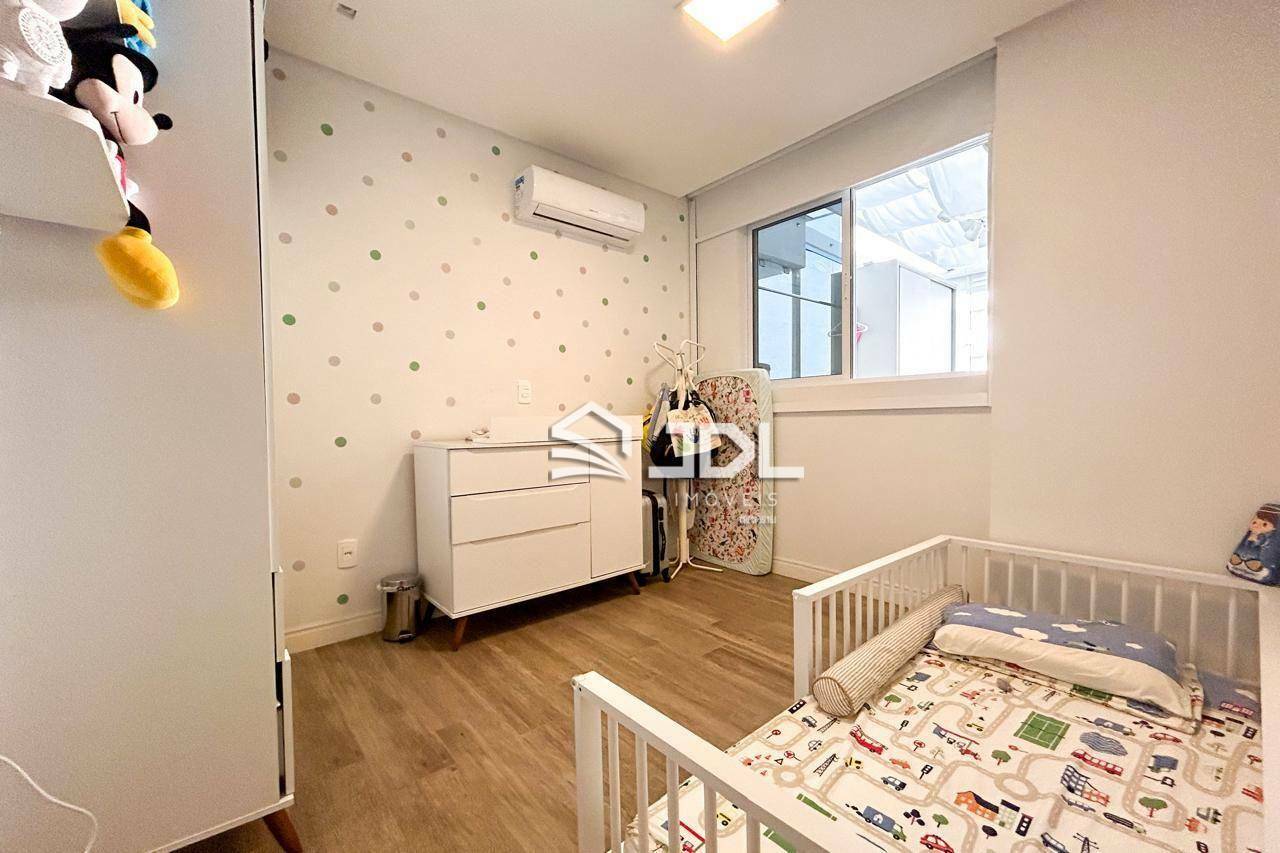 Apartamento à venda com 3 quartos, 175m² - Foto 7