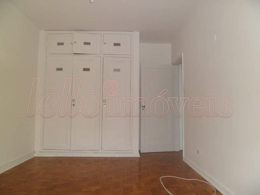 Apartamento para alugar com 3 quartos, 240m² - Foto 7