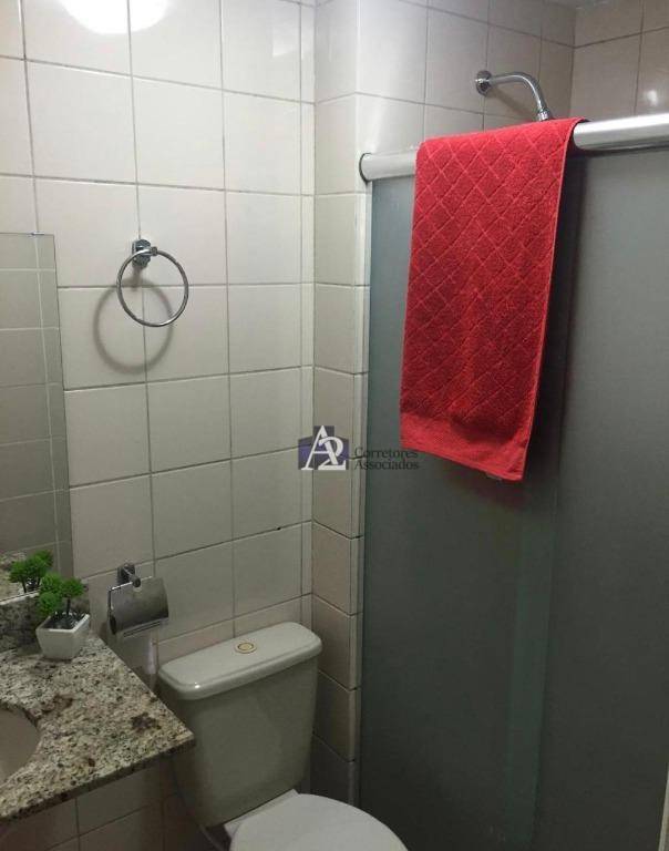 Apartamento à venda com 3 quartos, 65m² - Foto 13