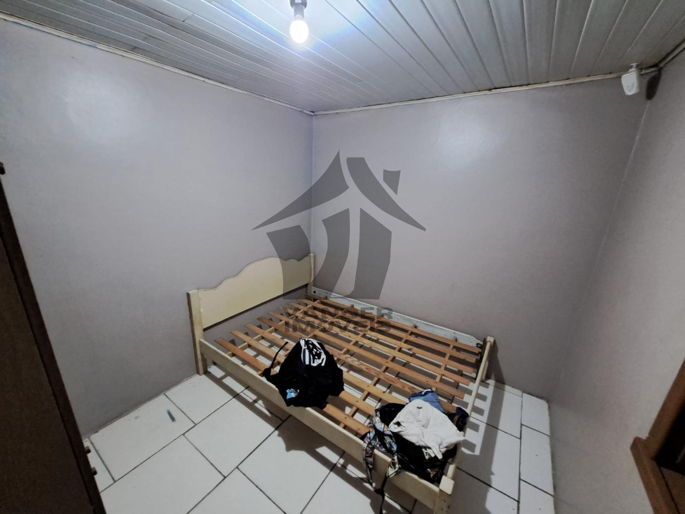 Casa à venda com 4 quartos, 130m² - Foto 13