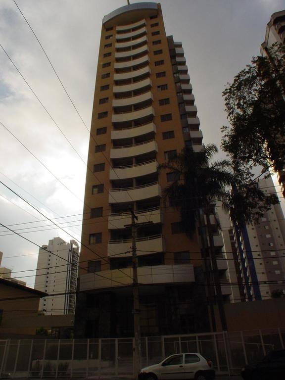 Apartamento à venda com 1 quarto, 45m² - Foto 1