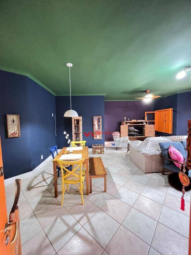 Casa à venda com 3 quartos, 181m² - Foto 11