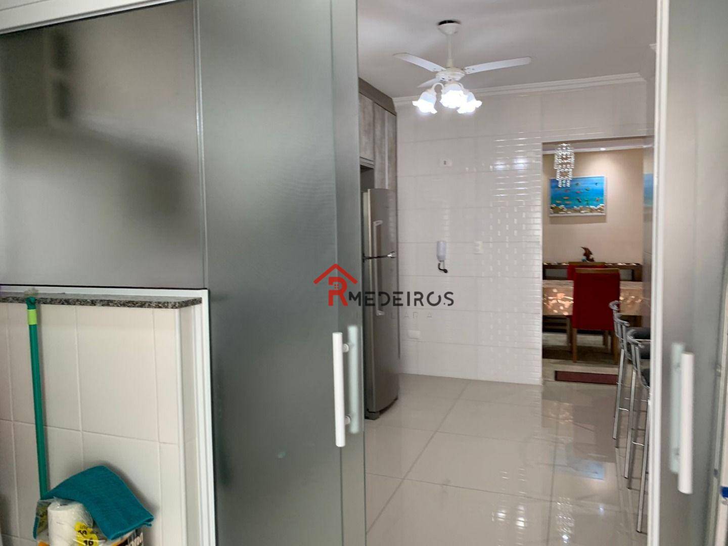 Apartamento à venda com 3 quartos, 196m² - Foto 31