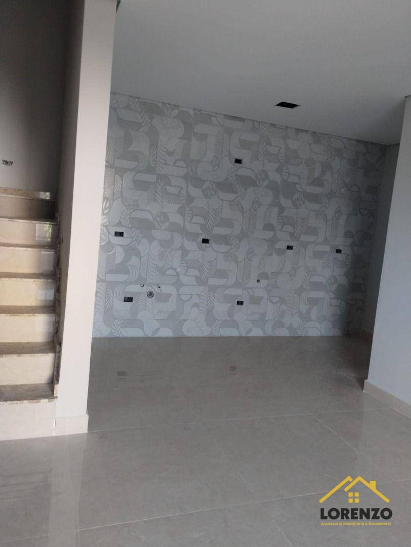 Sobrado à venda com 3 quartos, 200m² - Foto 4