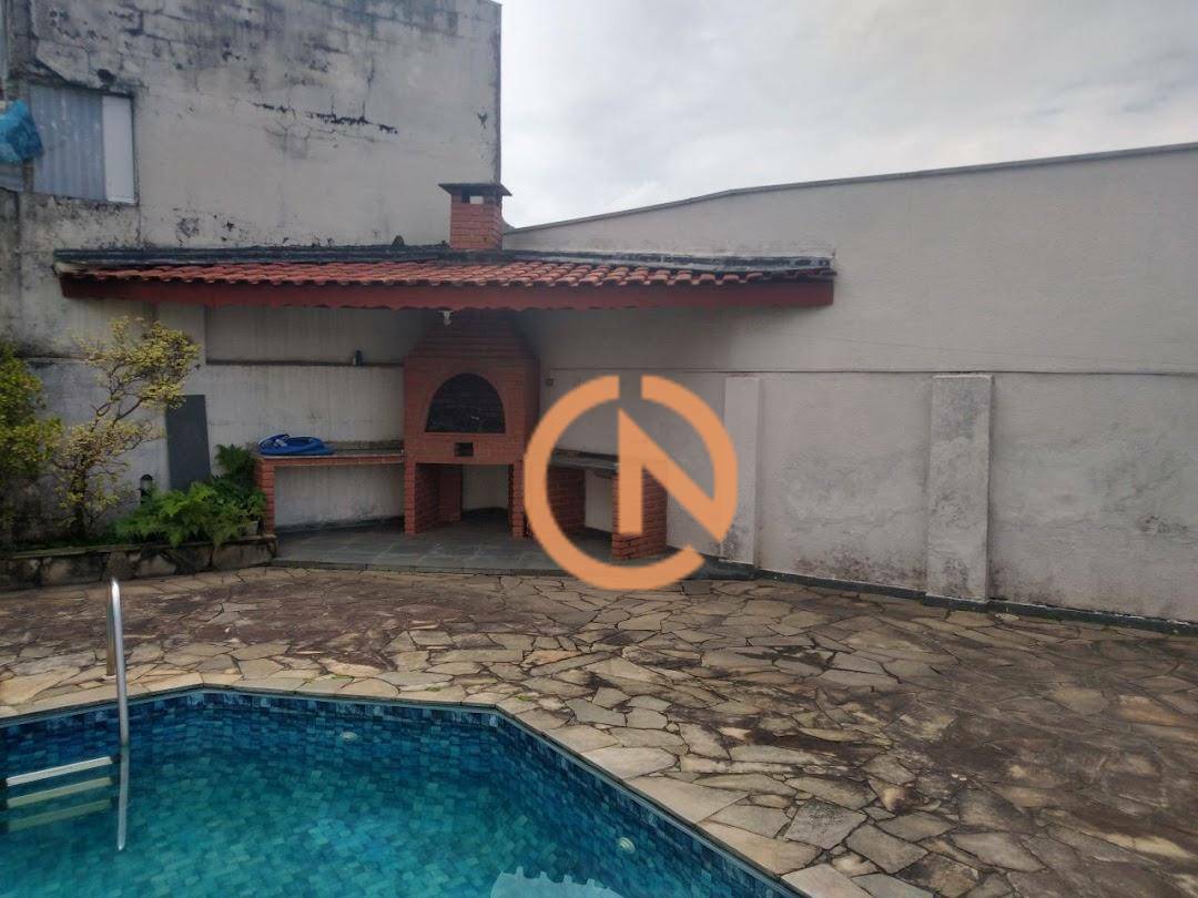 Casa à venda e aluguel com 4 quartos, 257m² - Foto 21