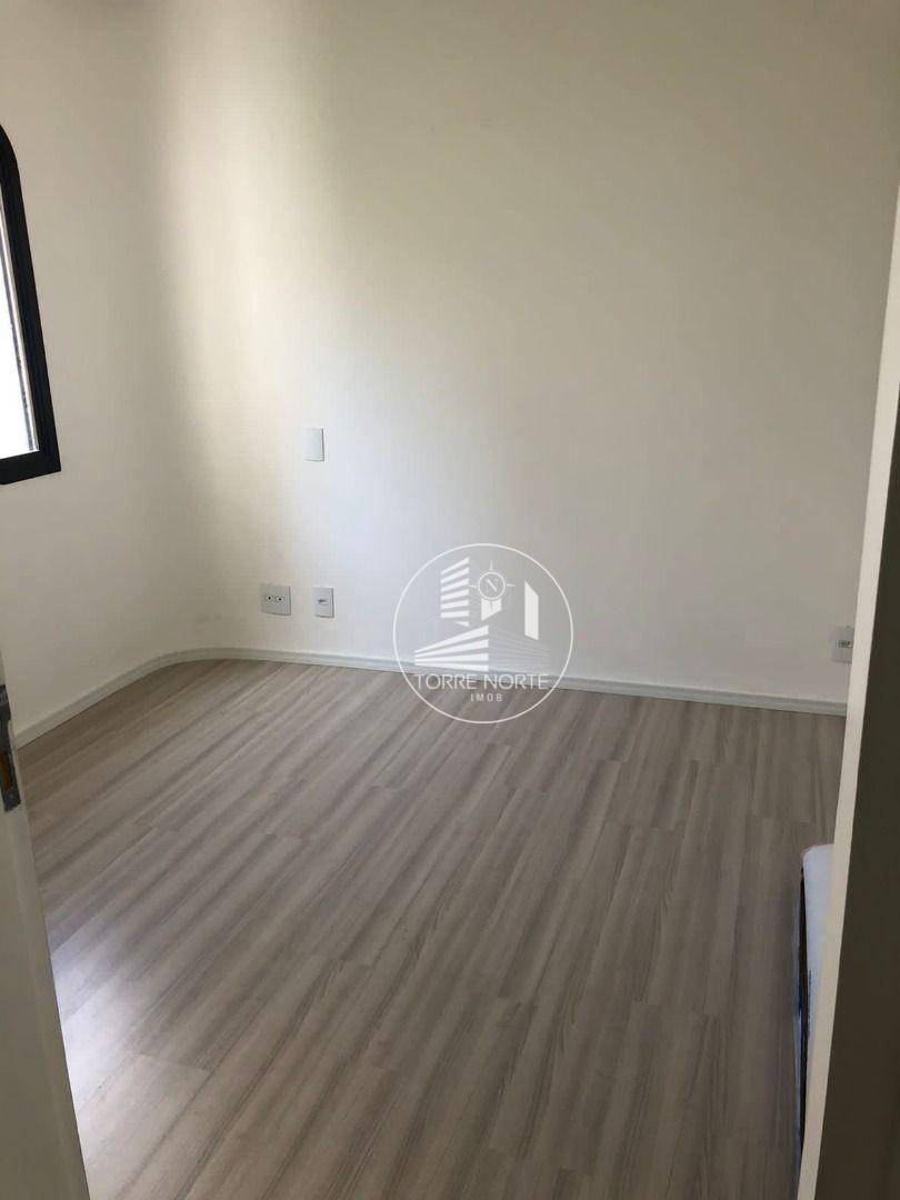 Apartamento à venda com 3 quartos, 130m² - Foto 7