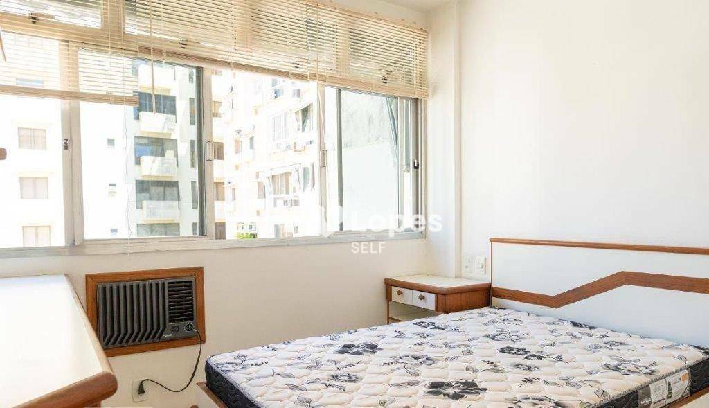 Apartamento à venda com 3 quartos, 76m² - Foto 3