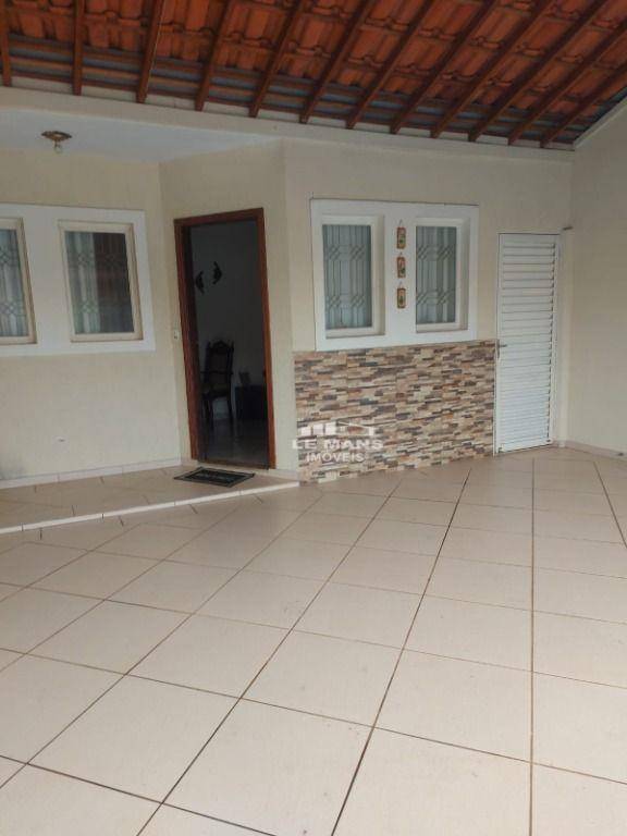 Casa, 3 quartos, 137 m² - Foto 2