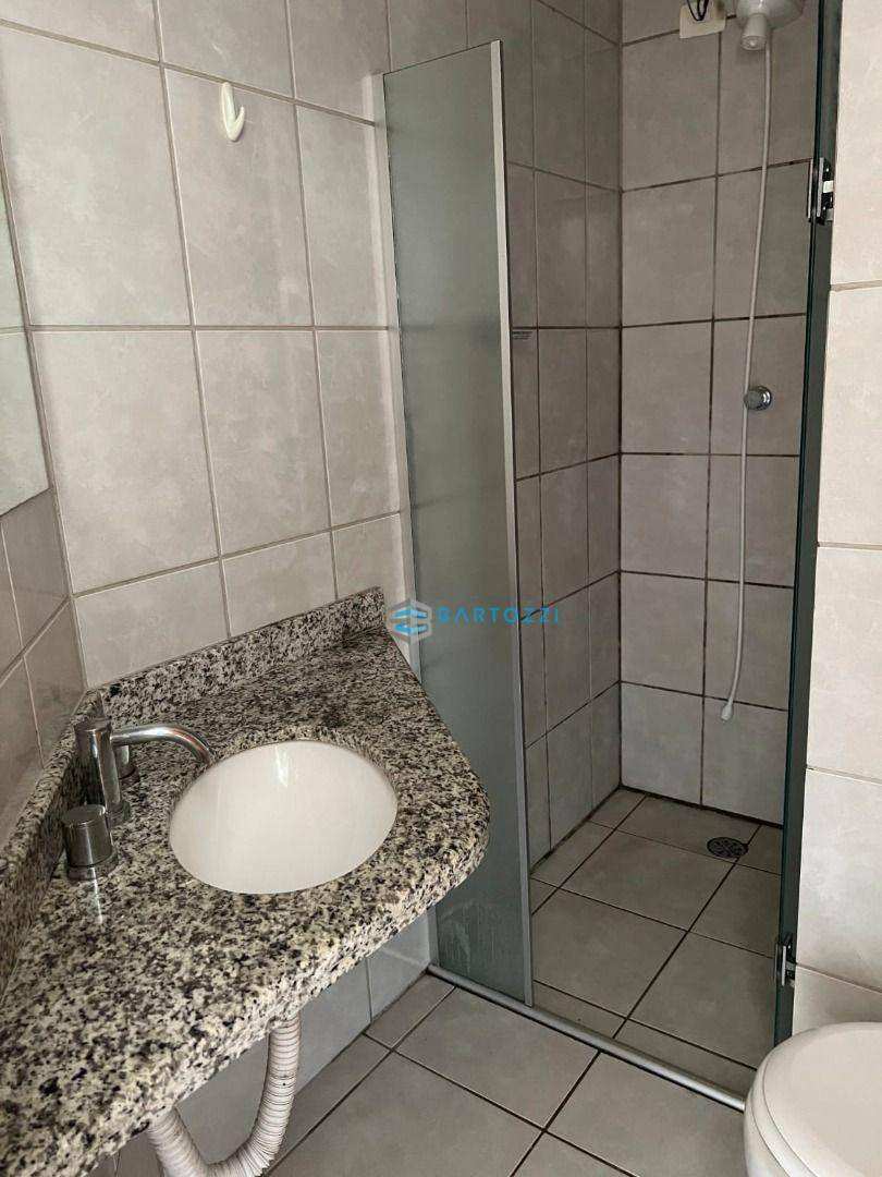 Apartamento à venda com 2 quartos, 65m² - Foto 12