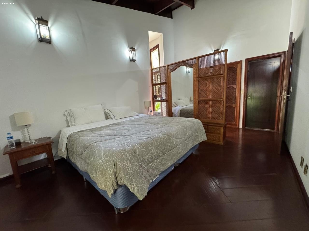 Casa à venda com 7 quartos, 623m² - Foto 4