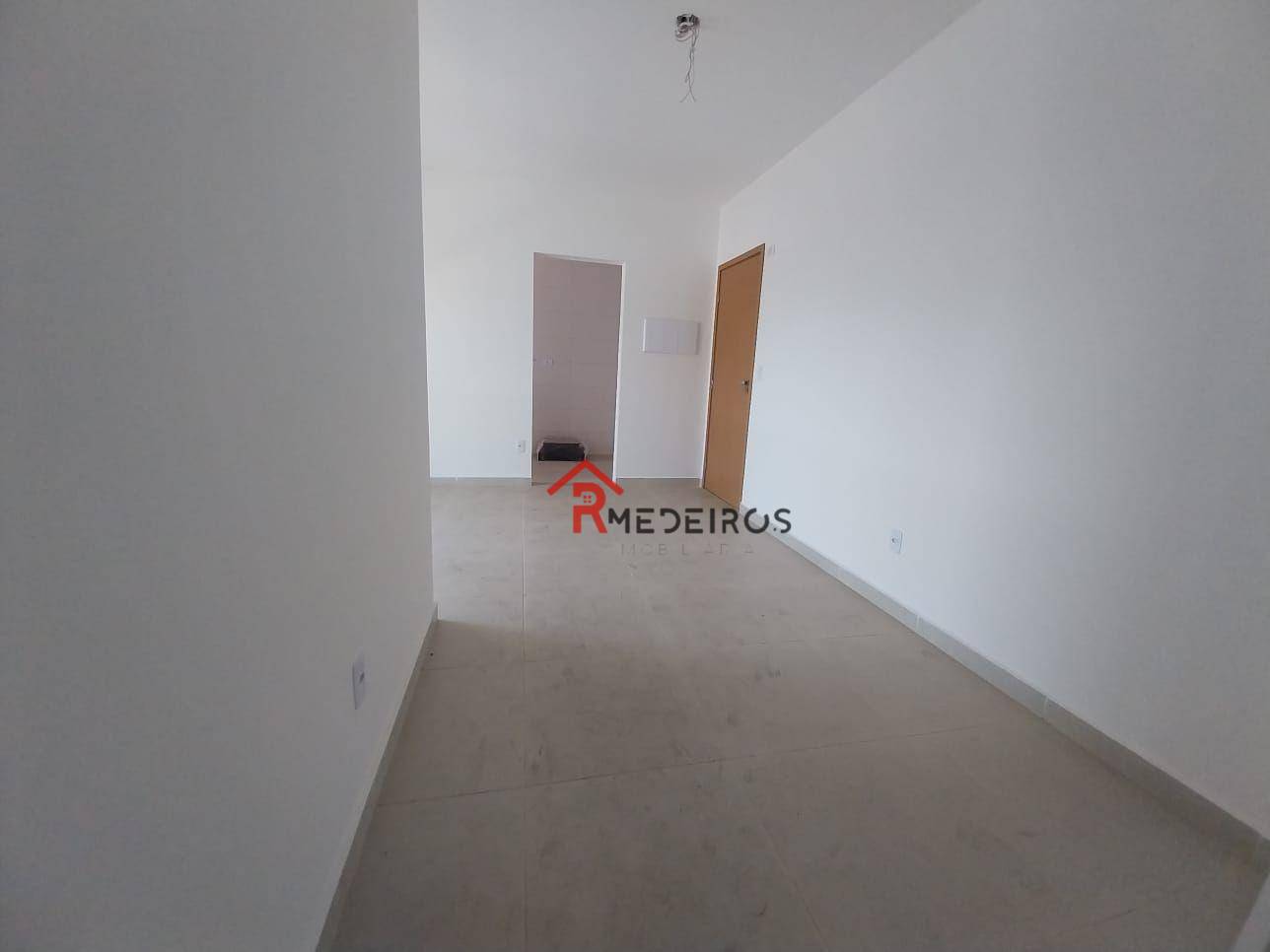 Apartamento à venda com 3 quartos, 103m² - Foto 2