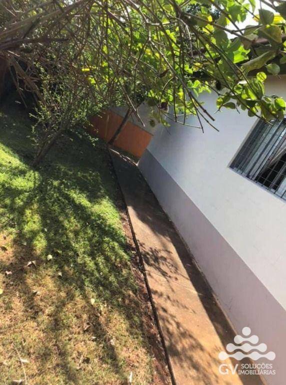 Chácara à venda com 2 quartos, 150m² - Foto 3