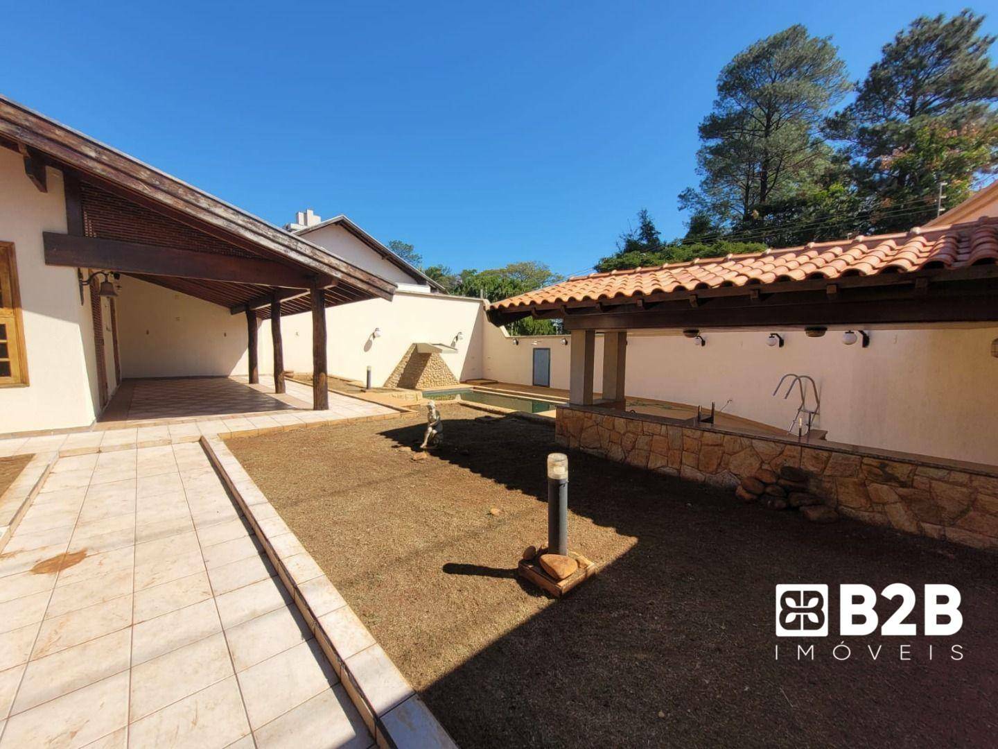 Casa à venda com 2 quartos, 235m² - Foto 3