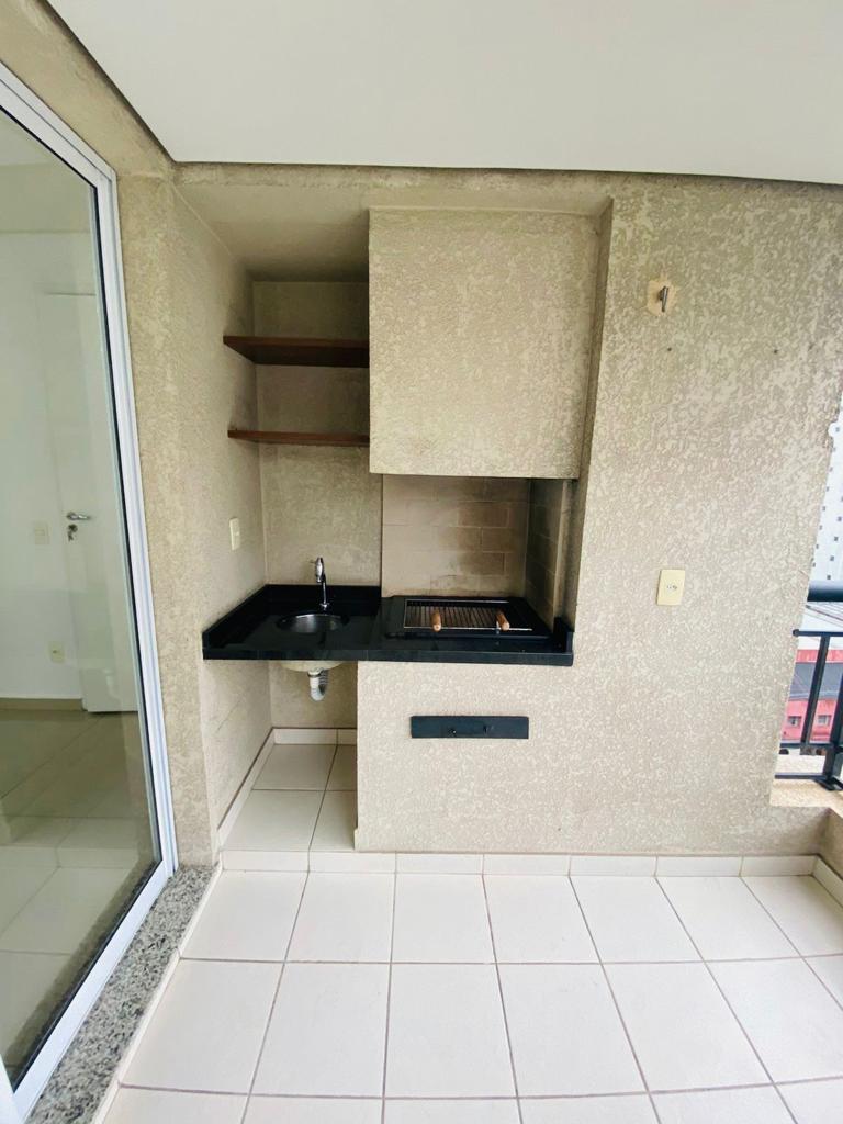 Apartamento à venda com 2 quartos, 71m² - Foto 2