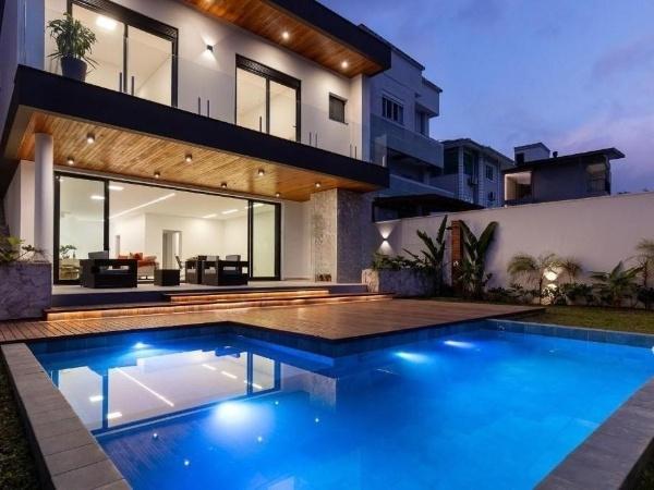 Casa, 3 quartos, 330 m² - Foto 1