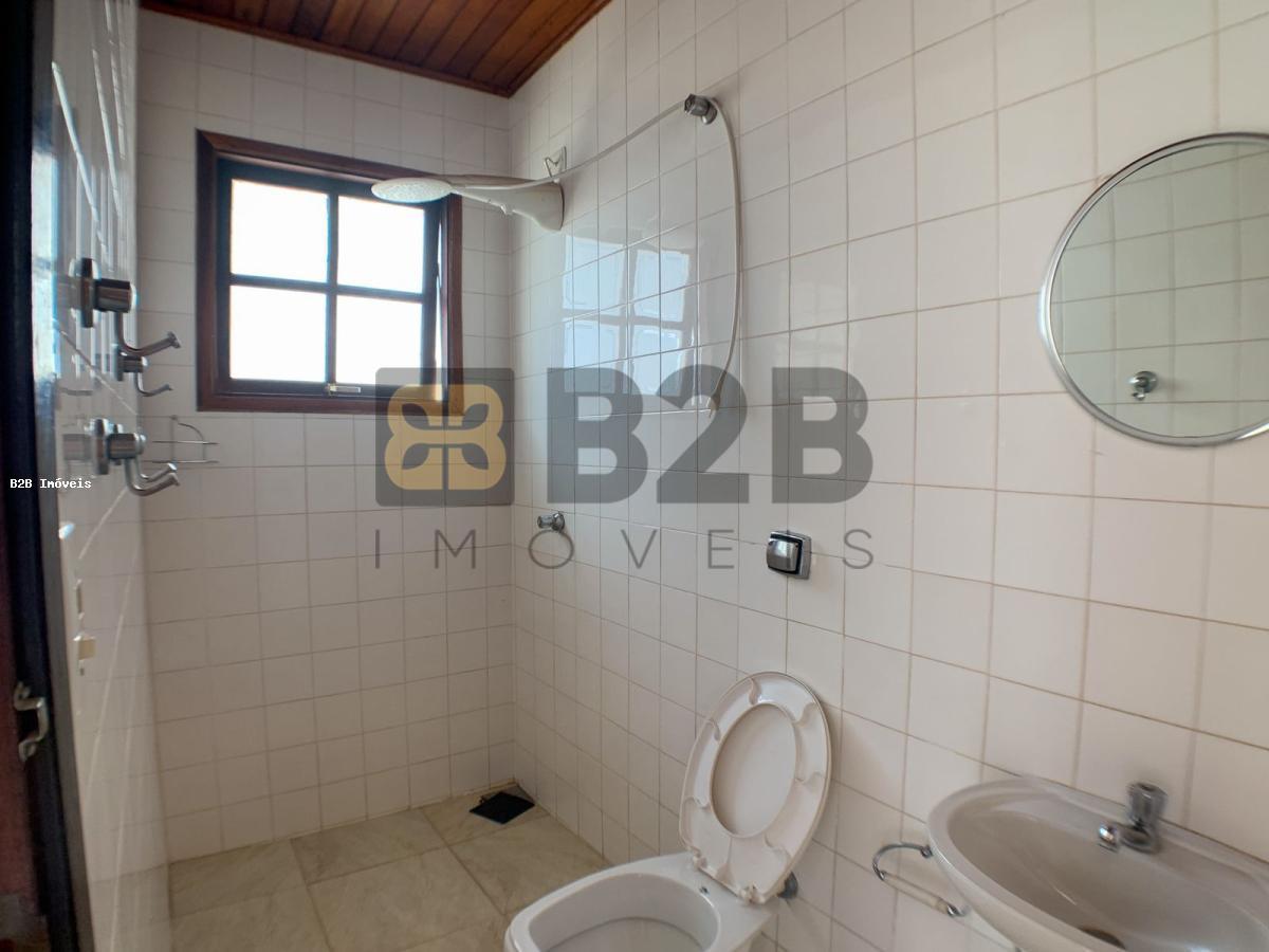 Casa à venda com 3 quartos, 300m² - Foto 30