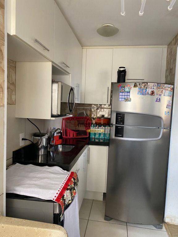 Apartamento à venda com 2 quartos, 50m² - Foto 4