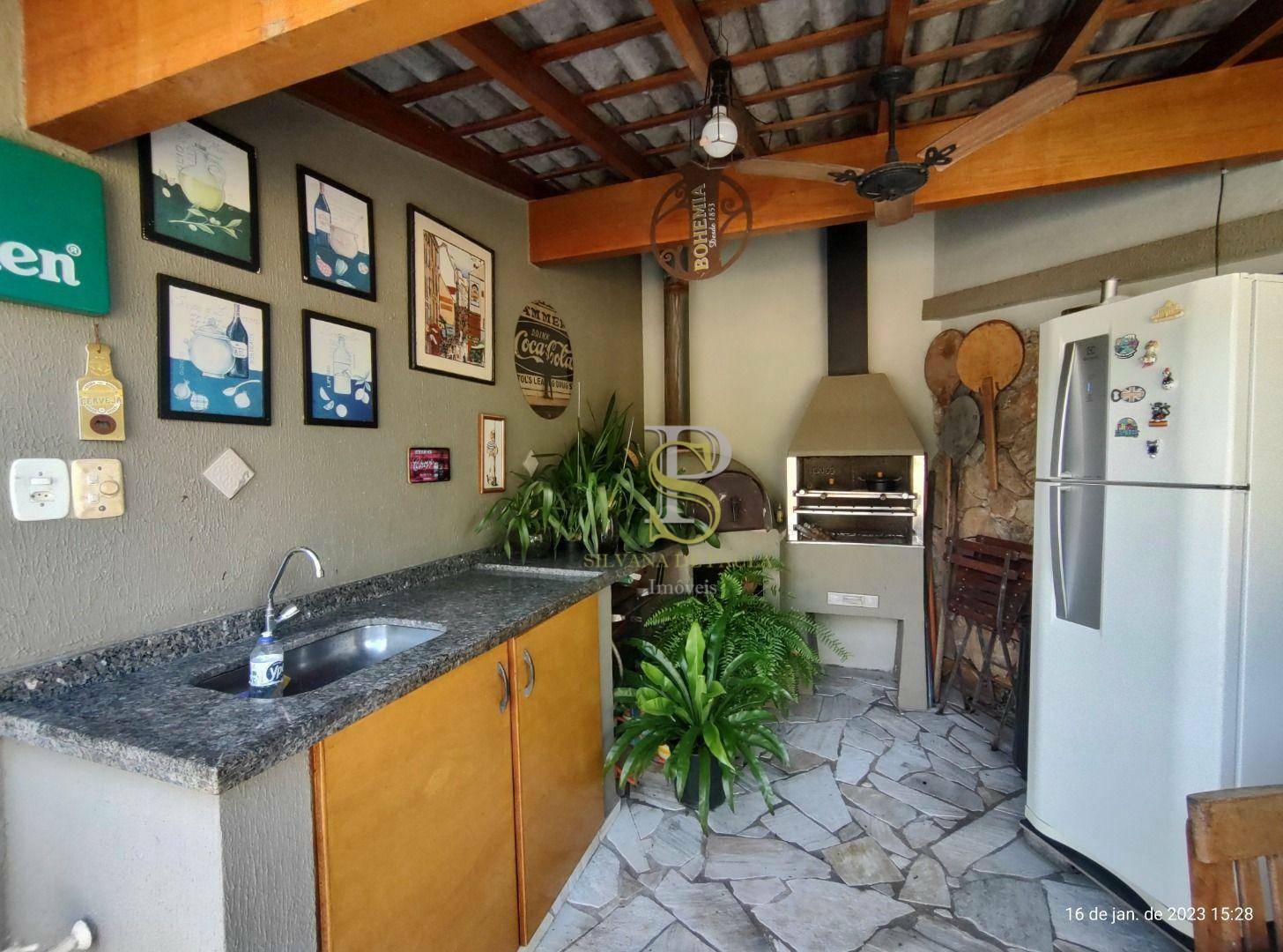 Casa para alugar com 3 quartos, 260m² - Foto 6