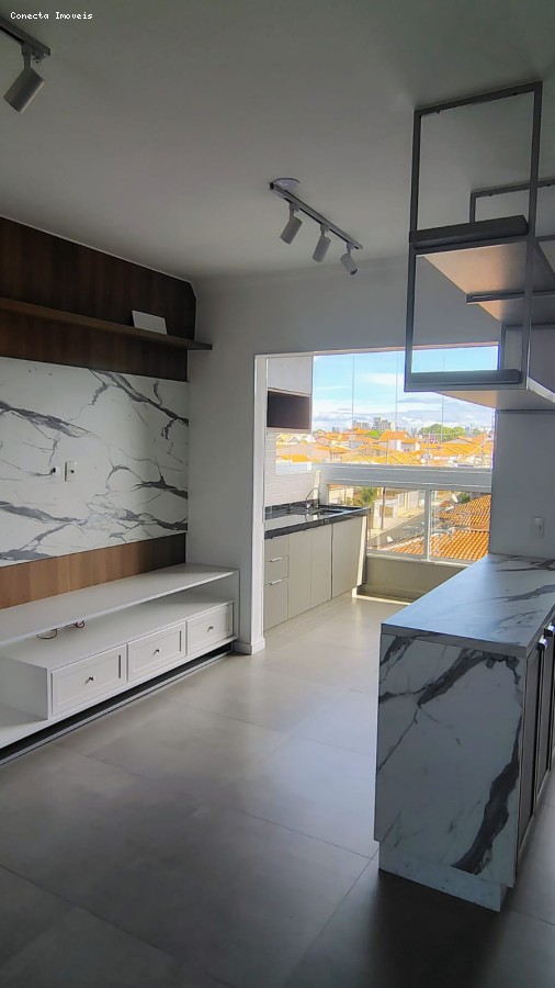 Apartamento para alugar com 2 quartos, 65m² - Foto 28