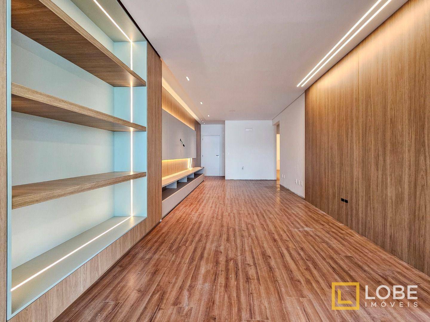 Apartamento à venda com 3 quartos, 146m² - Foto 8