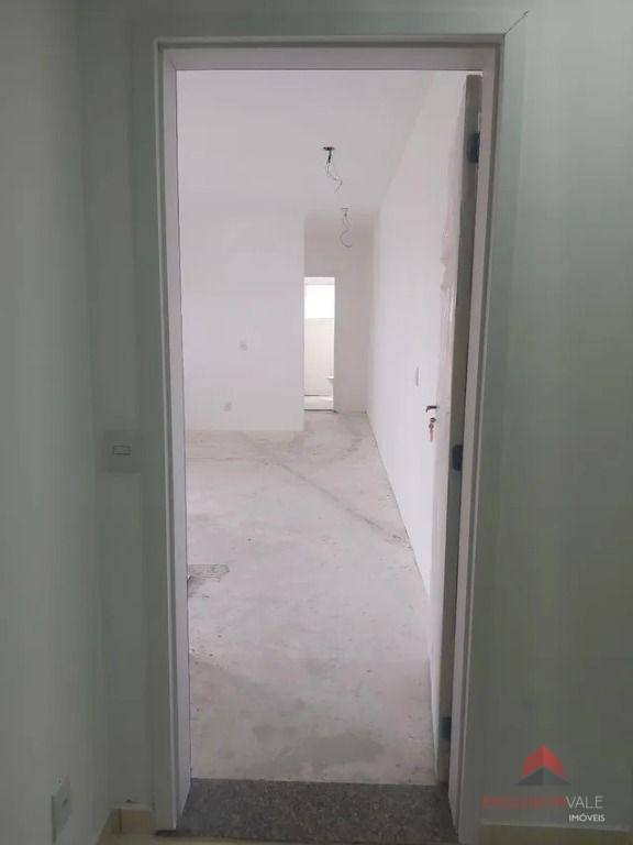Apartamento à venda com 2 quartos, 81m² - Foto 10
