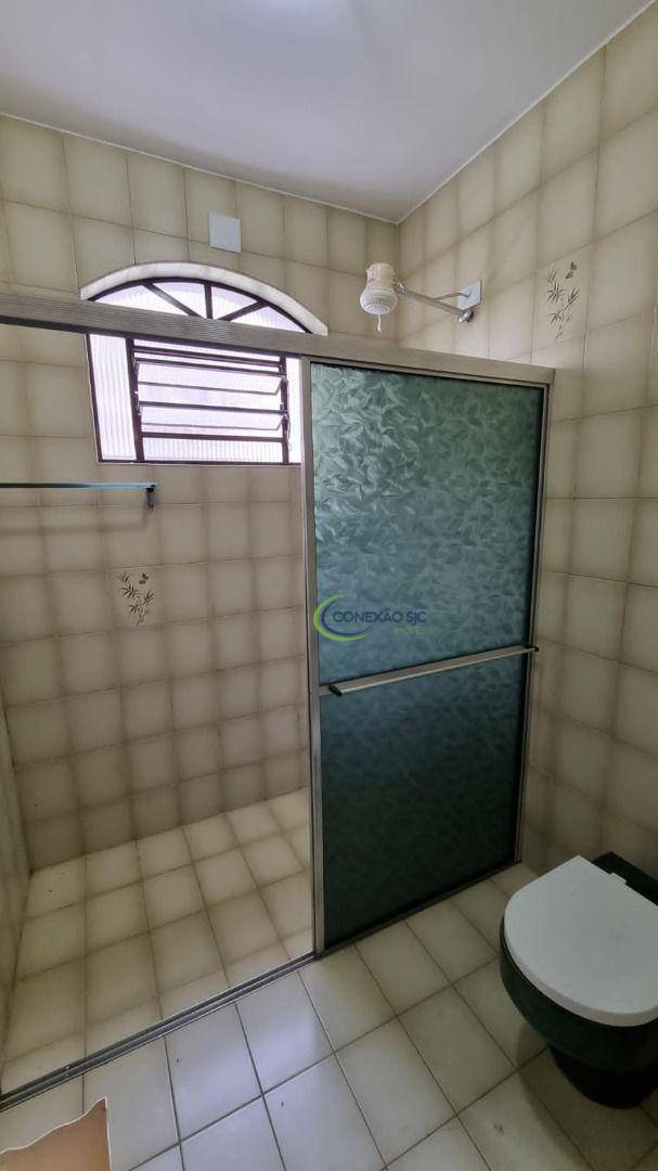 Sobrado à venda e aluguel com 3 quartos, 236m² - Foto 25