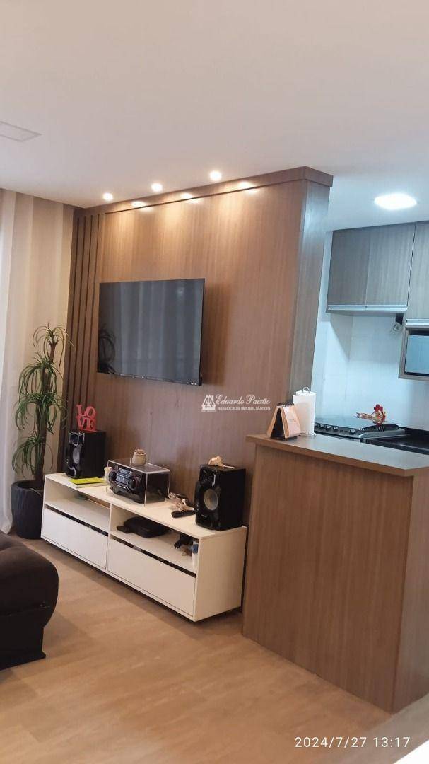 Apartamento à venda com 2 quartos, 65m² - Foto 1